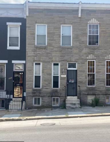 Main picture of 2521 W Baltimore St