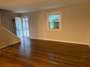 Main picture of 901 Saint Marys St