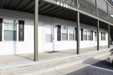 Main picture of 650 Christy Ln