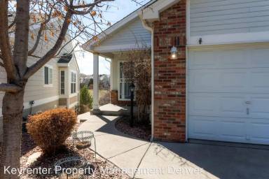 Main picture of 6806 S Dover Cir