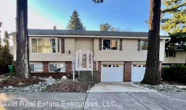 Main picture of 3243 NE 110th Ave