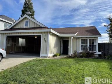 Main picture of 1415 New England Dr