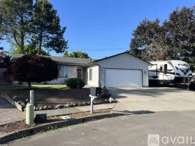 Main picture of 610 SE Hale Pl