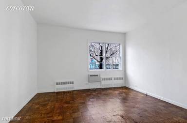 Main picture of 30 Horatio St