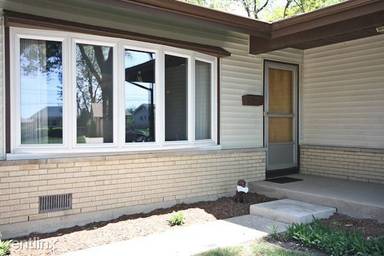 Main picture of 290 Walnut Ln