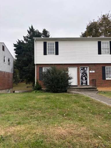 Main picture of 820 Whitney Ave NW