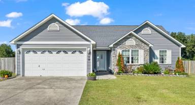 Main picture of 119 Silver Queen Ln