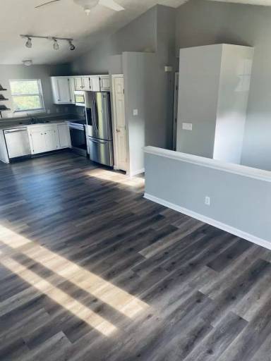 Main picture of 3070 Cattail Cove Ln