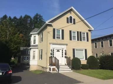 Main picture of 114 King St