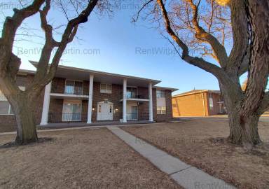 Main picture of 780 Russell Rd