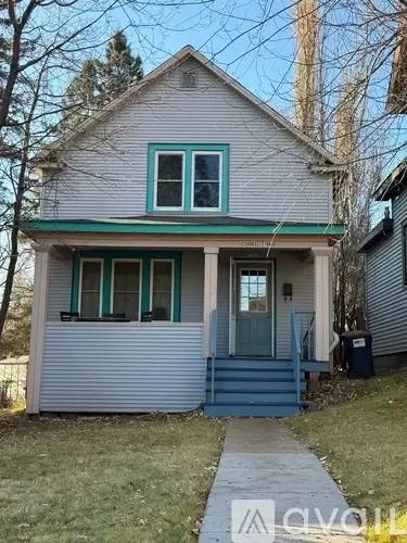 Main picture of 1201 N 7th Ave E