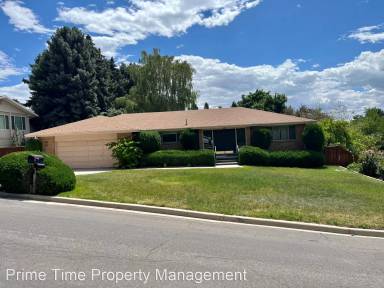 Main picture of 2831 Apache Ln