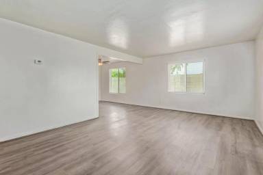 Main picture of 4546 N 10th St