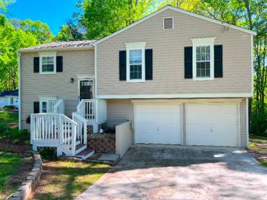 Main picture of 2340 Century Ln