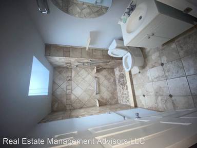 Main picture of 832 Kenmore Rd