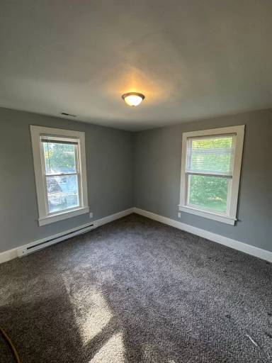 Main picture of 336 N Grand Ave W