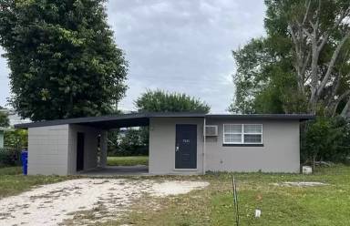 Main picture of 3081 Royal Palm Ave