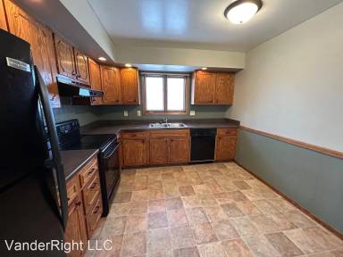 Main picture of 1008 E Pam Rd