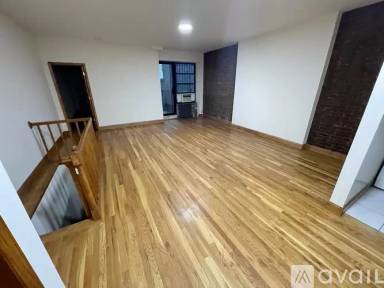 Main picture of 49 W 74th St
