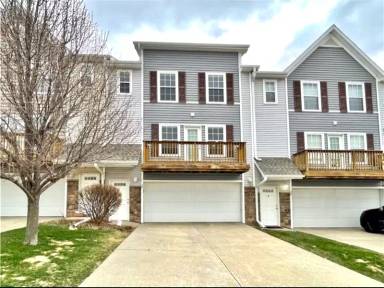 Main picture of Village at North Pointe