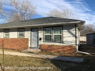 Main picture of 232 Village Dr
