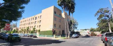 Main picture of 5738 Carlton Way