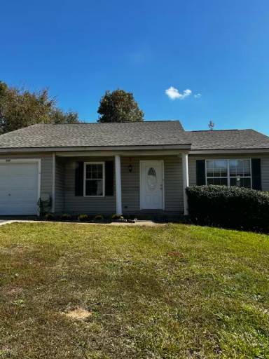 Main picture of 699 Rapids Rd