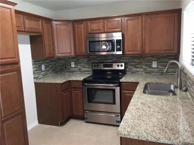 Main picture of 1105 Holbrook Dr