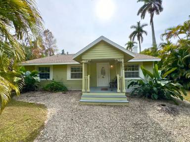 Main picture of 2704 2nd St