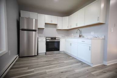 Main picture of 156 Summer St