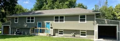 Main picture of 401 S Mahaffie St
