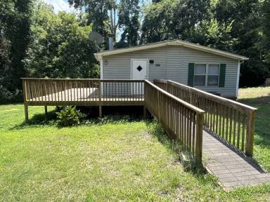 Main picture of 15422 Sharpe Rd