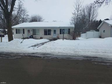 Main picture of 605 N Grove St