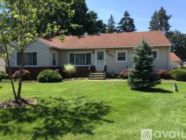 Main picture of 953 Oak St