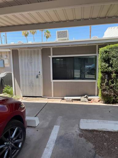 Main picture of 5233 E University Dr