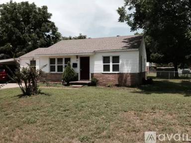 Main picture of 515 E Beaver St