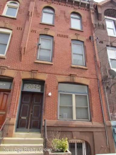 Main picture of 2013 N 15th St