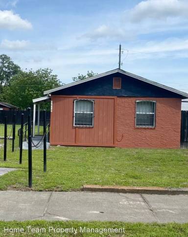 Main picture of 1617 NW 17th Pl