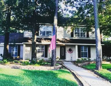 Main picture of 5203 Woodville Ln
