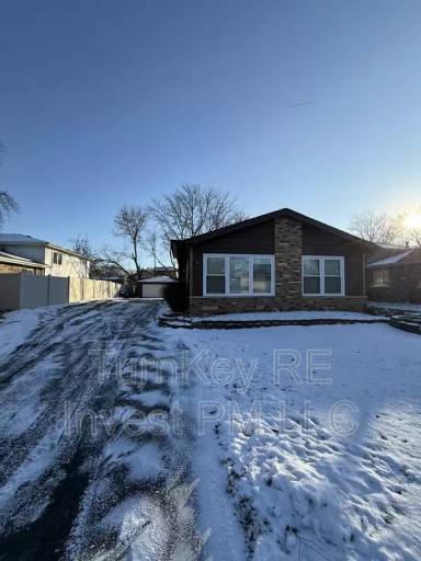 Main picture of 1419 187th St