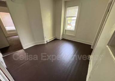 Main picture of 436 W Williams St