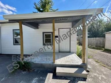 Main picture of 2342 Hoyt Ave
