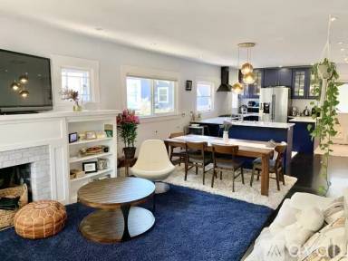Main picture of 2825 Dohr St