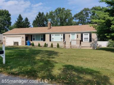 Main picture of 4760 Forest Ave