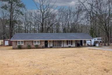Main picture of 99 Southview Dr