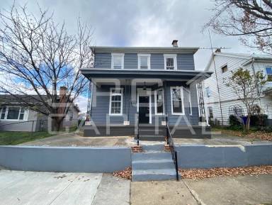 Main picture of 499 Mitchell Ave