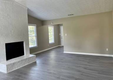 Main picture of 642 Morton Ct