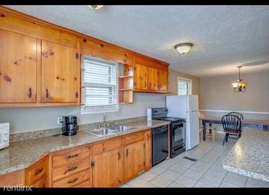 Main picture of 4911 Raywood Ln