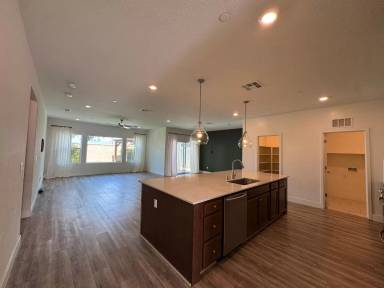 Main picture of 601 Wishon Ave W