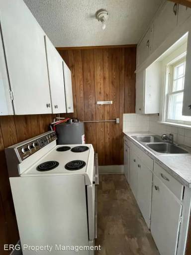 Main picture of 1028 Chestnut St